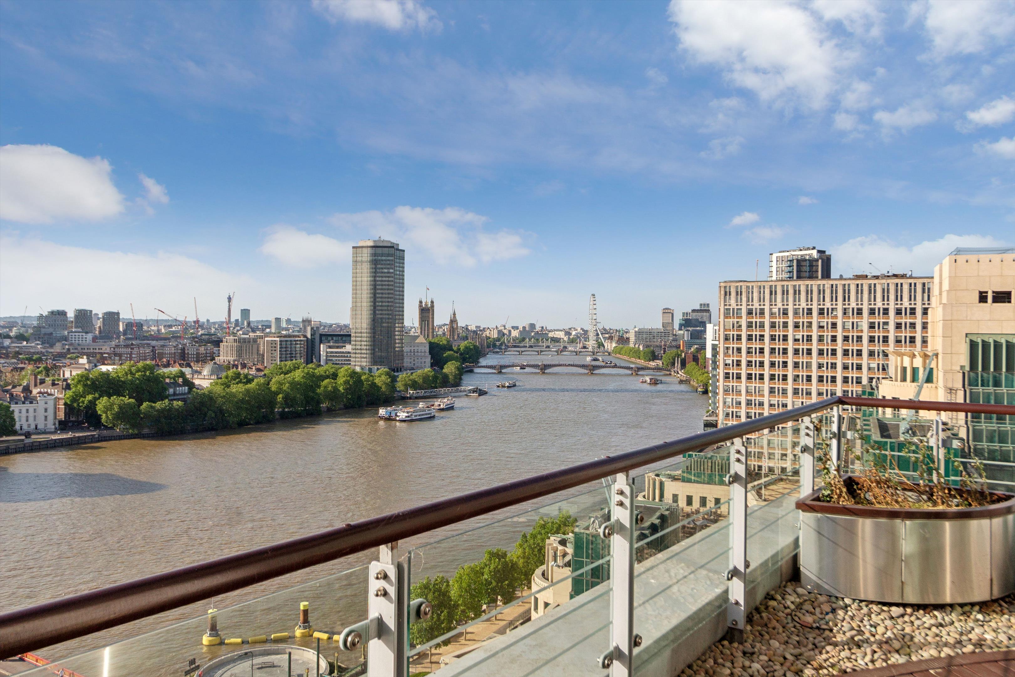 St. George Wharf, London SW8