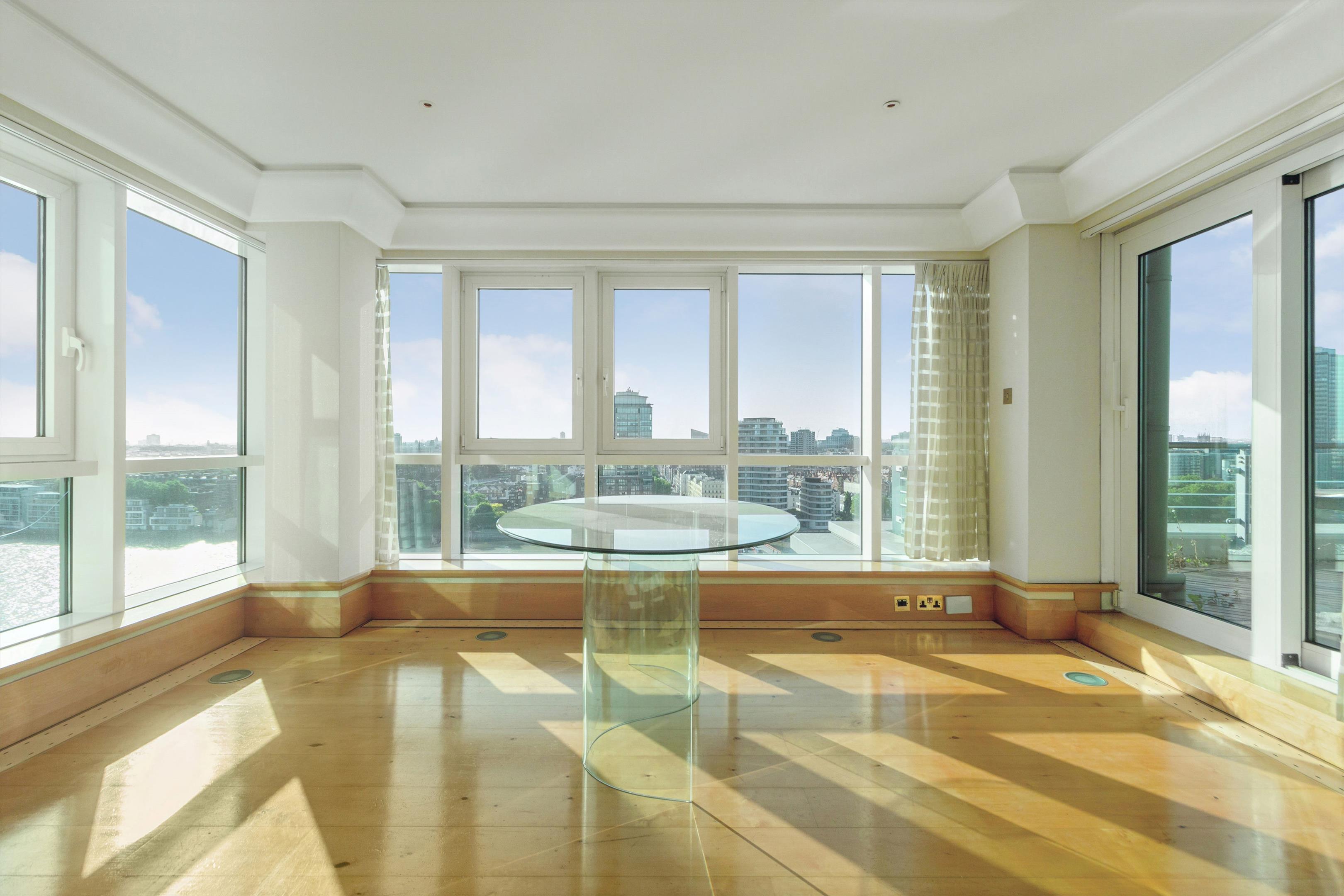 St. George Wharf, London SW8