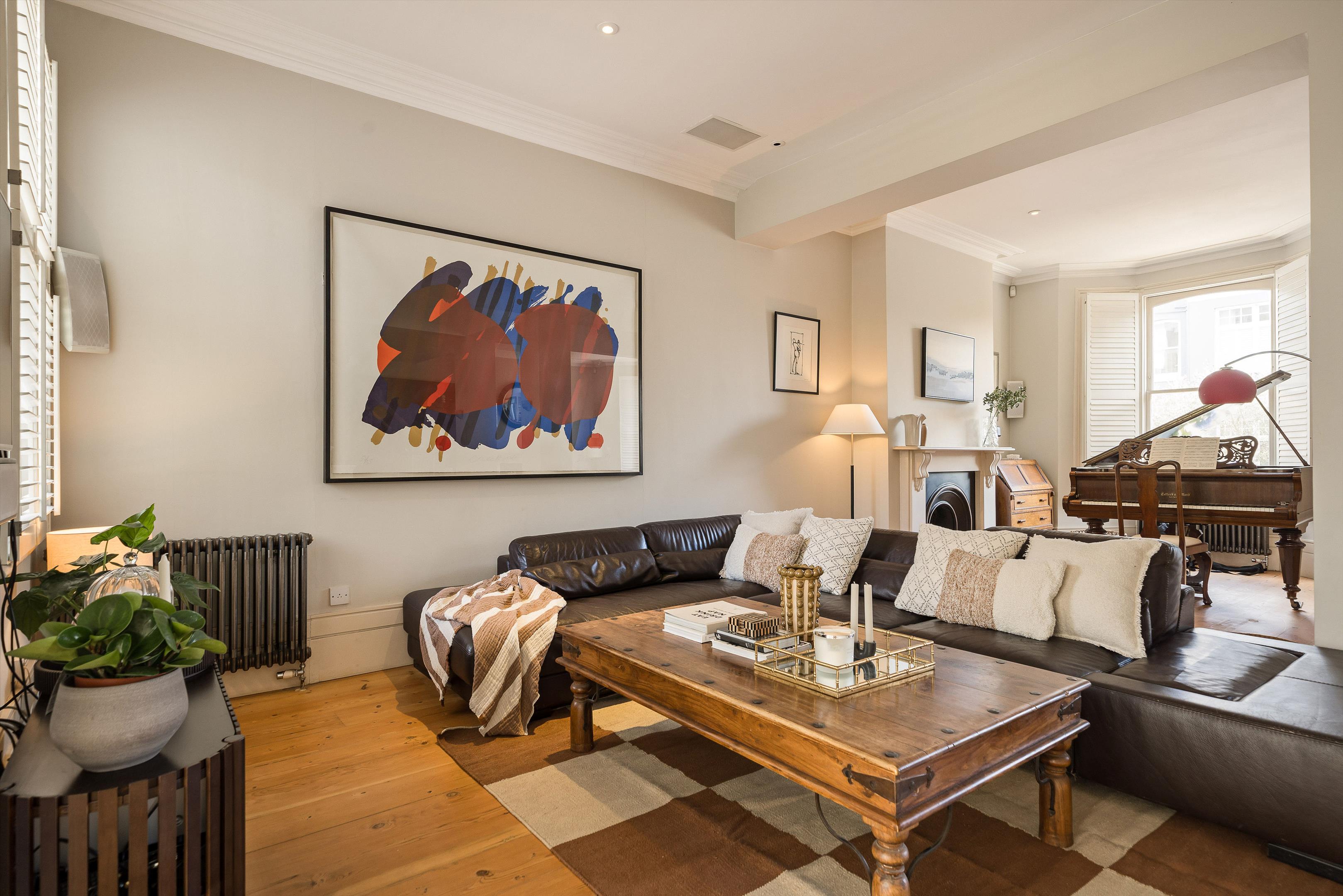 St. James's Drive, London, SW17