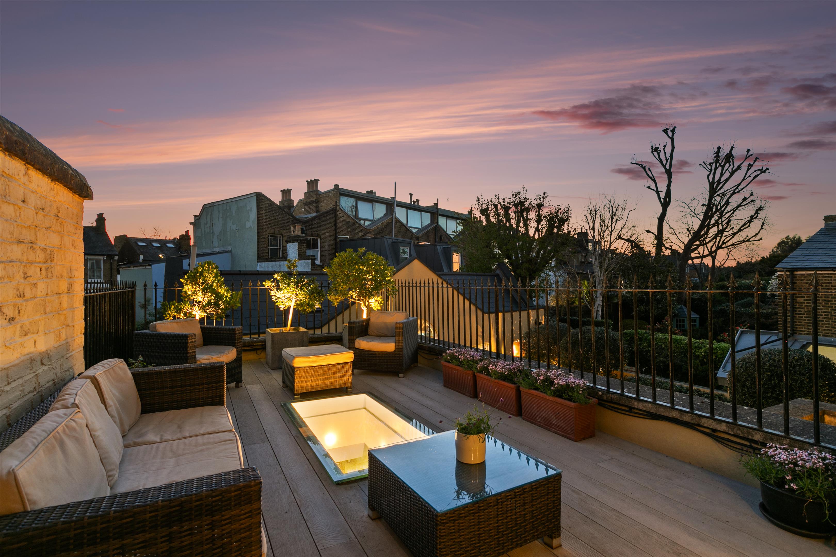 St. James's Drive, London, SW17