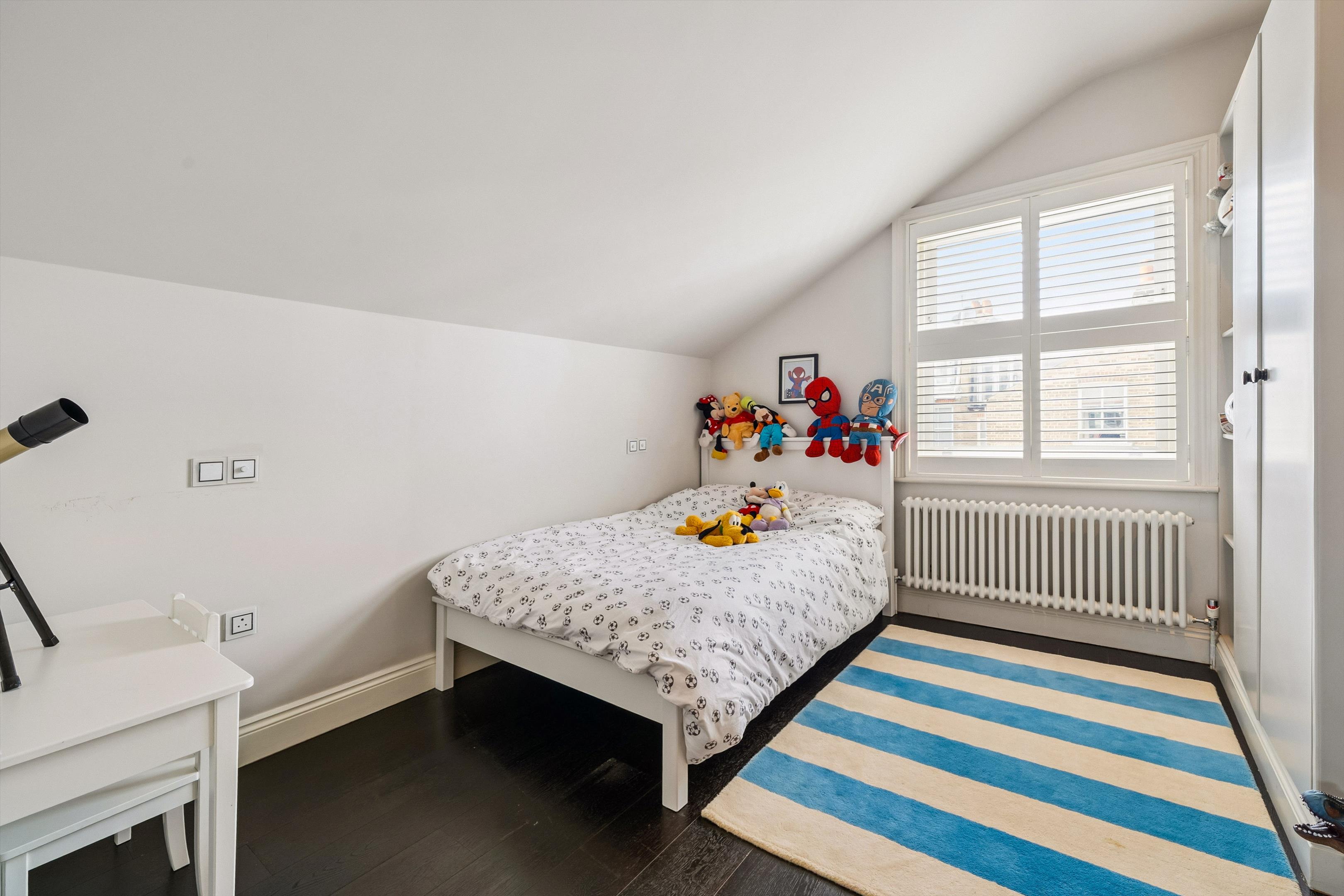 Bramfield Road, London, SW11