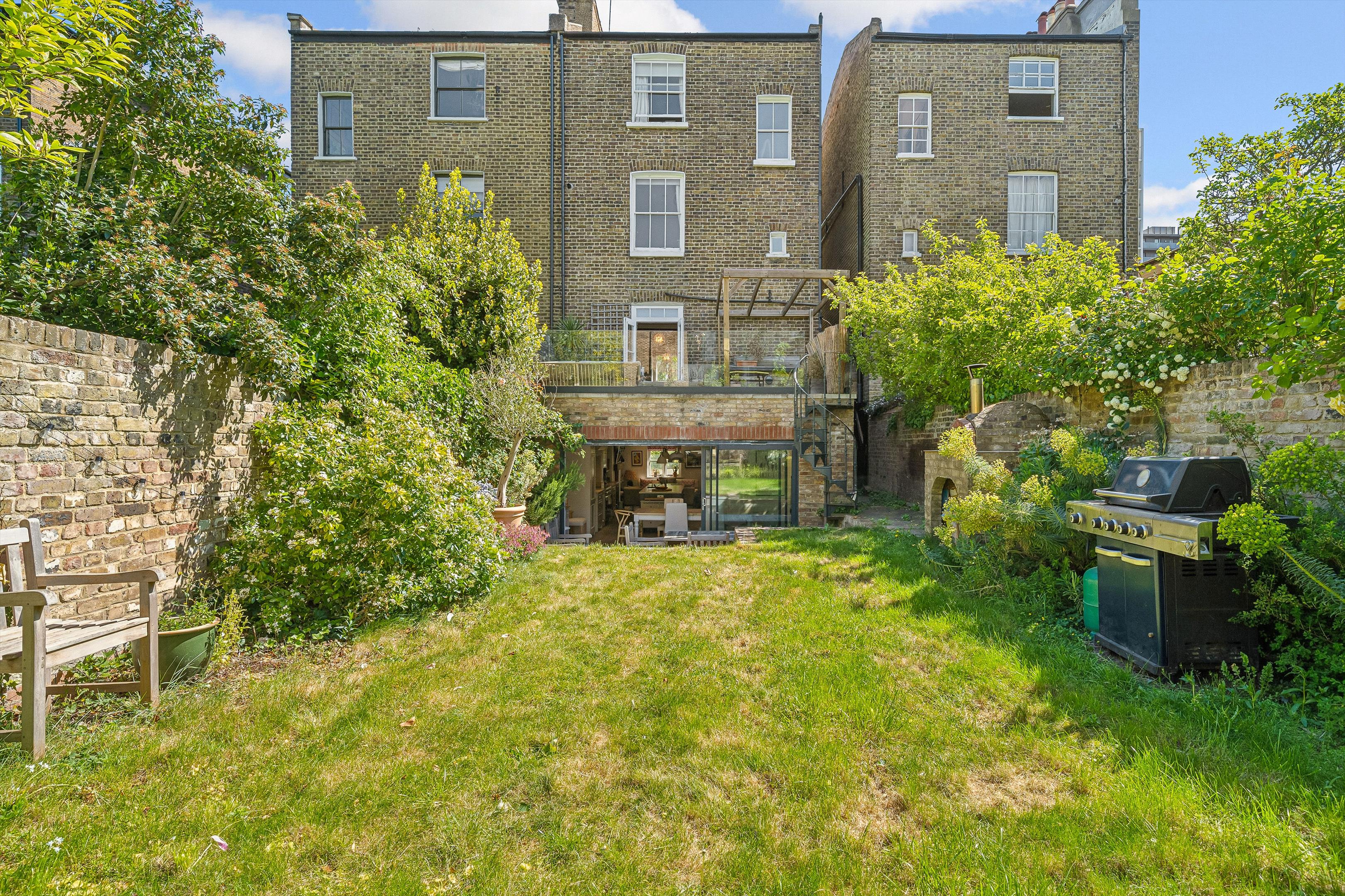 Stockwell Park Road, London SW9