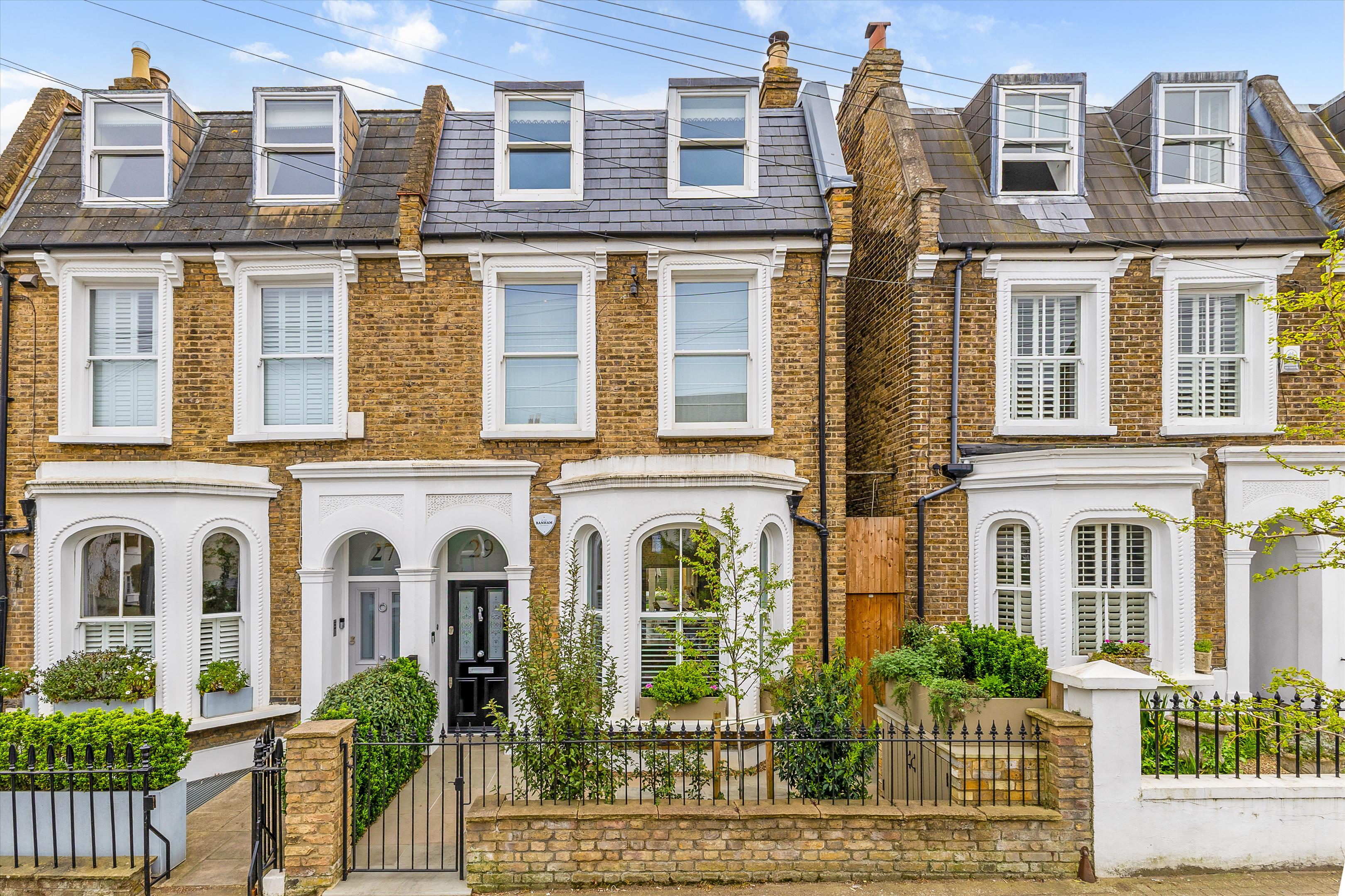 Nottingham Road, London SW17