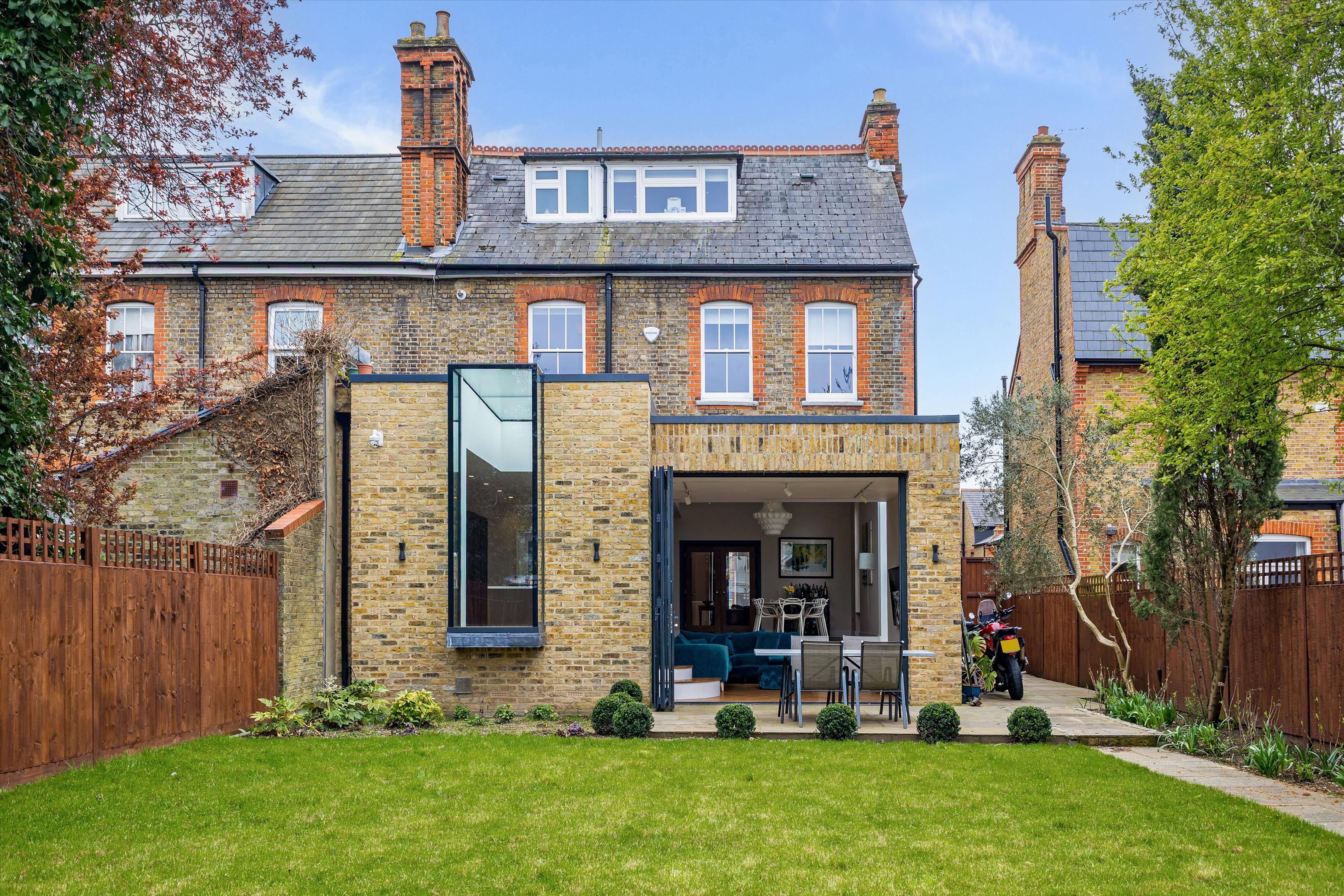 Telford Avenue, London SW2