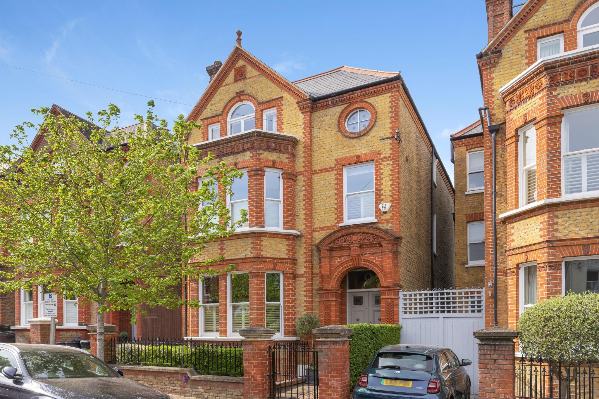 Thurleigh Road, London SW12