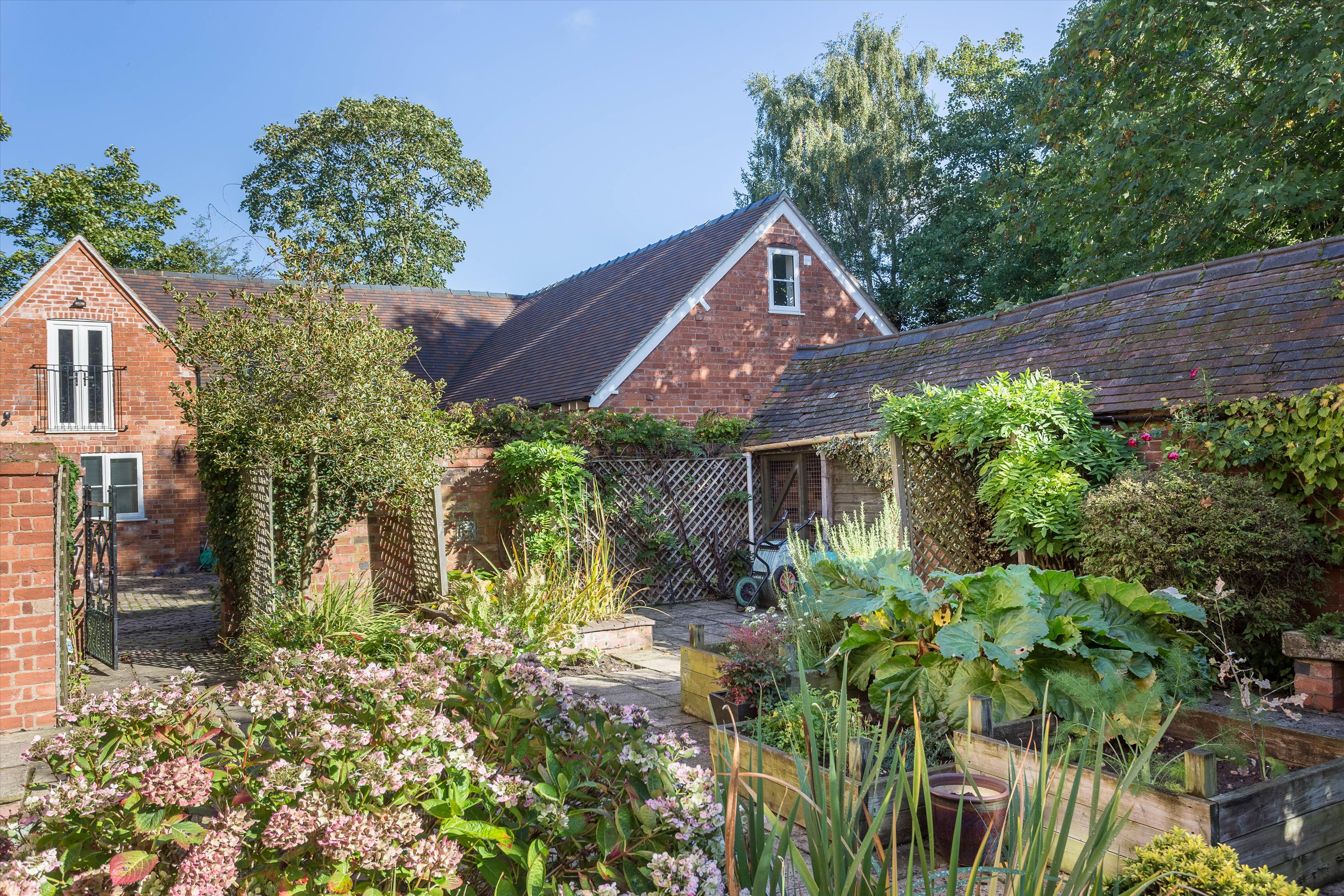 Churchend, Twyning, Gloucestershire, GL20