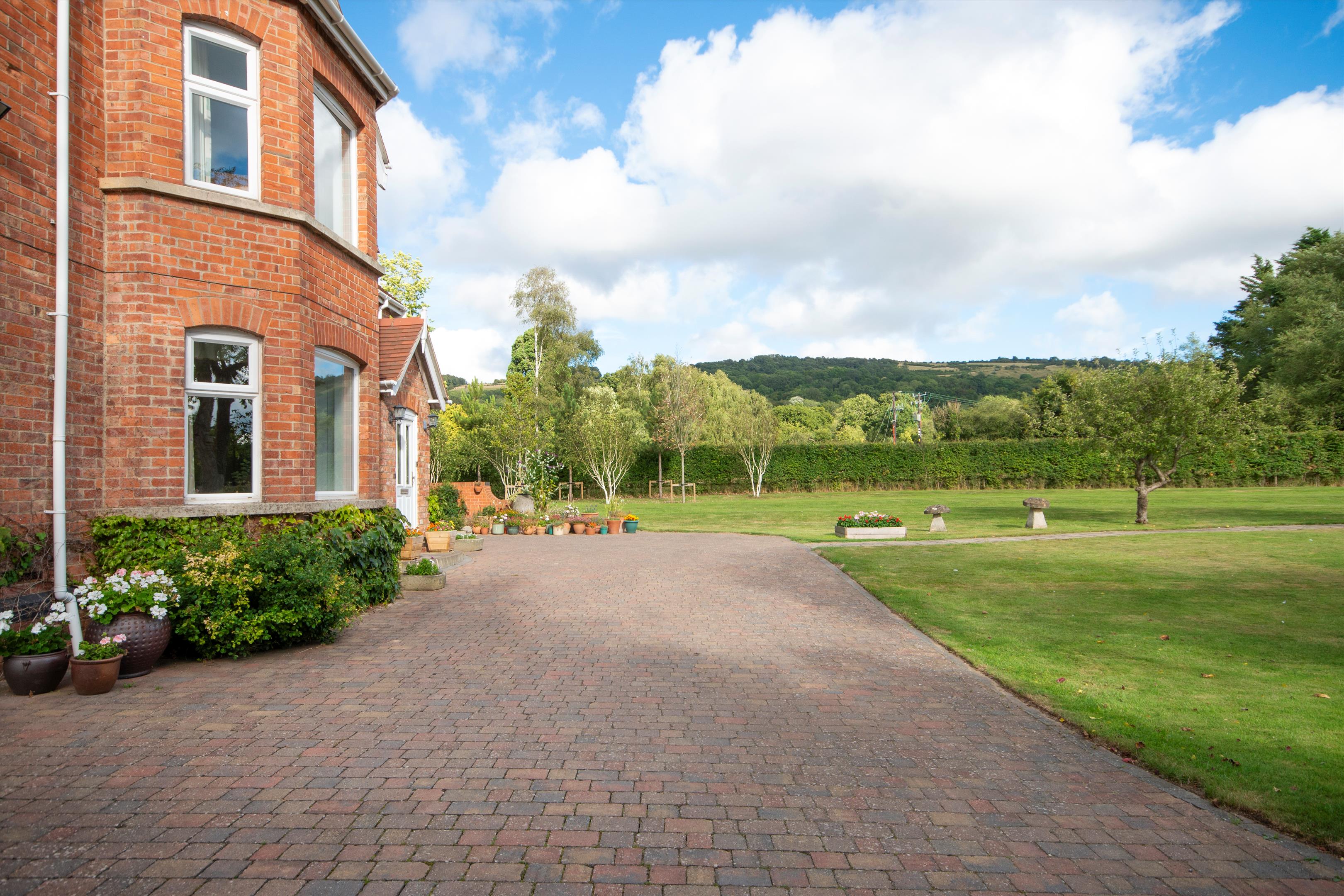 Mill Lane, Prestbury, Cheltenham, Gloucestershire, GL52