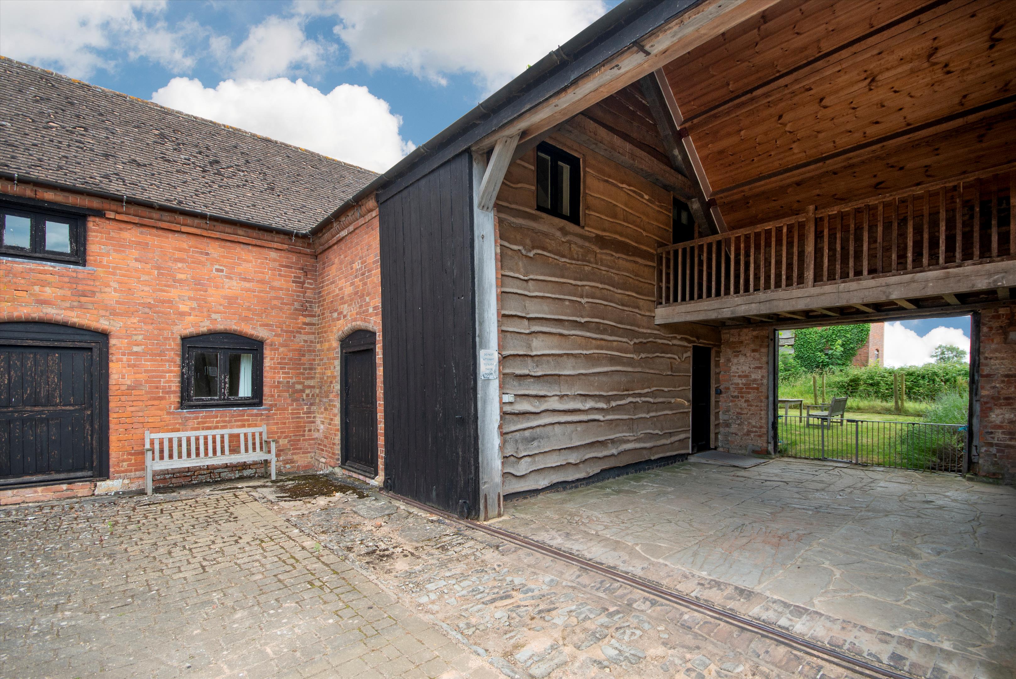 Forthampton, Gloucestershire, GL19