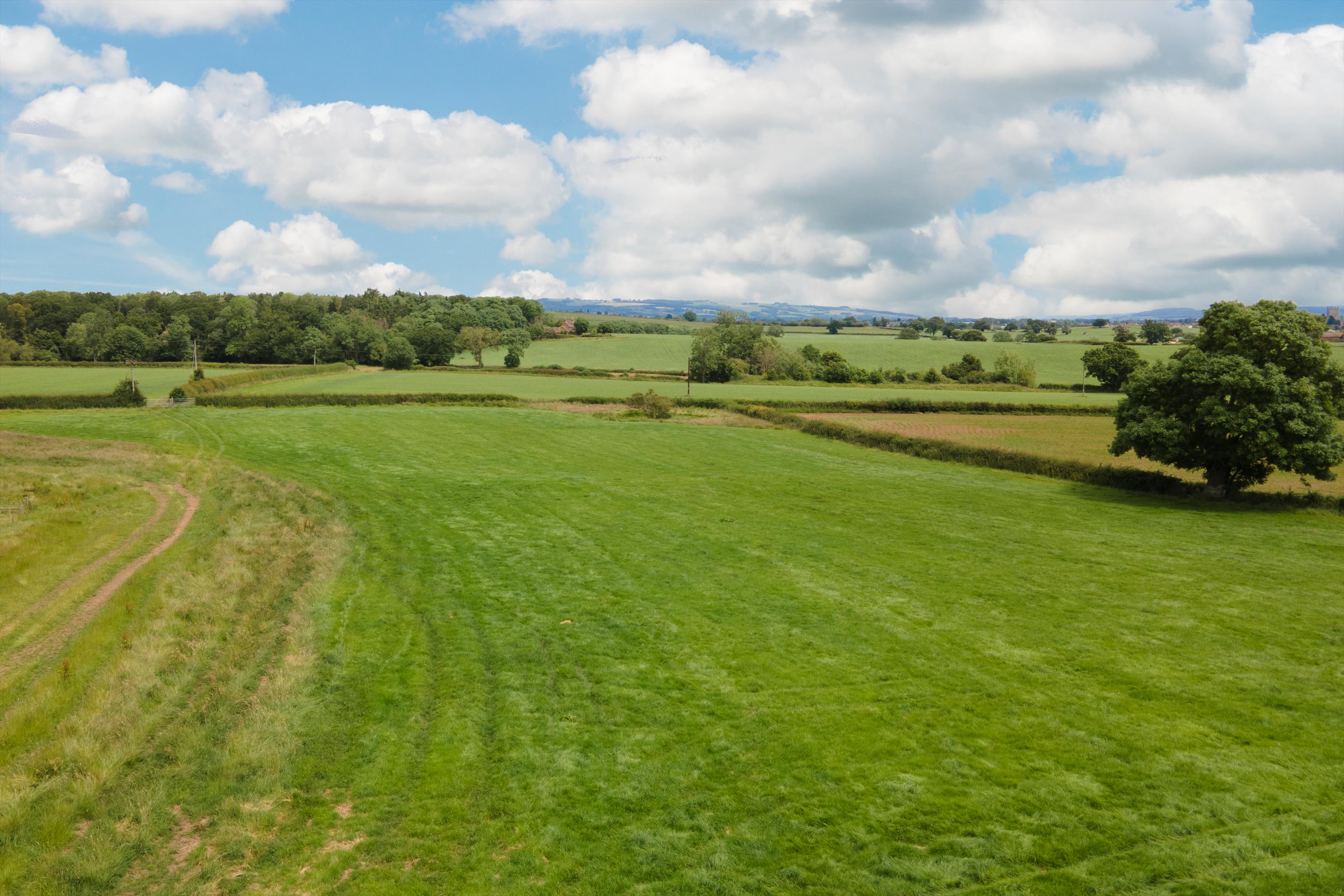Forthampton, Gloucestershire, GL19