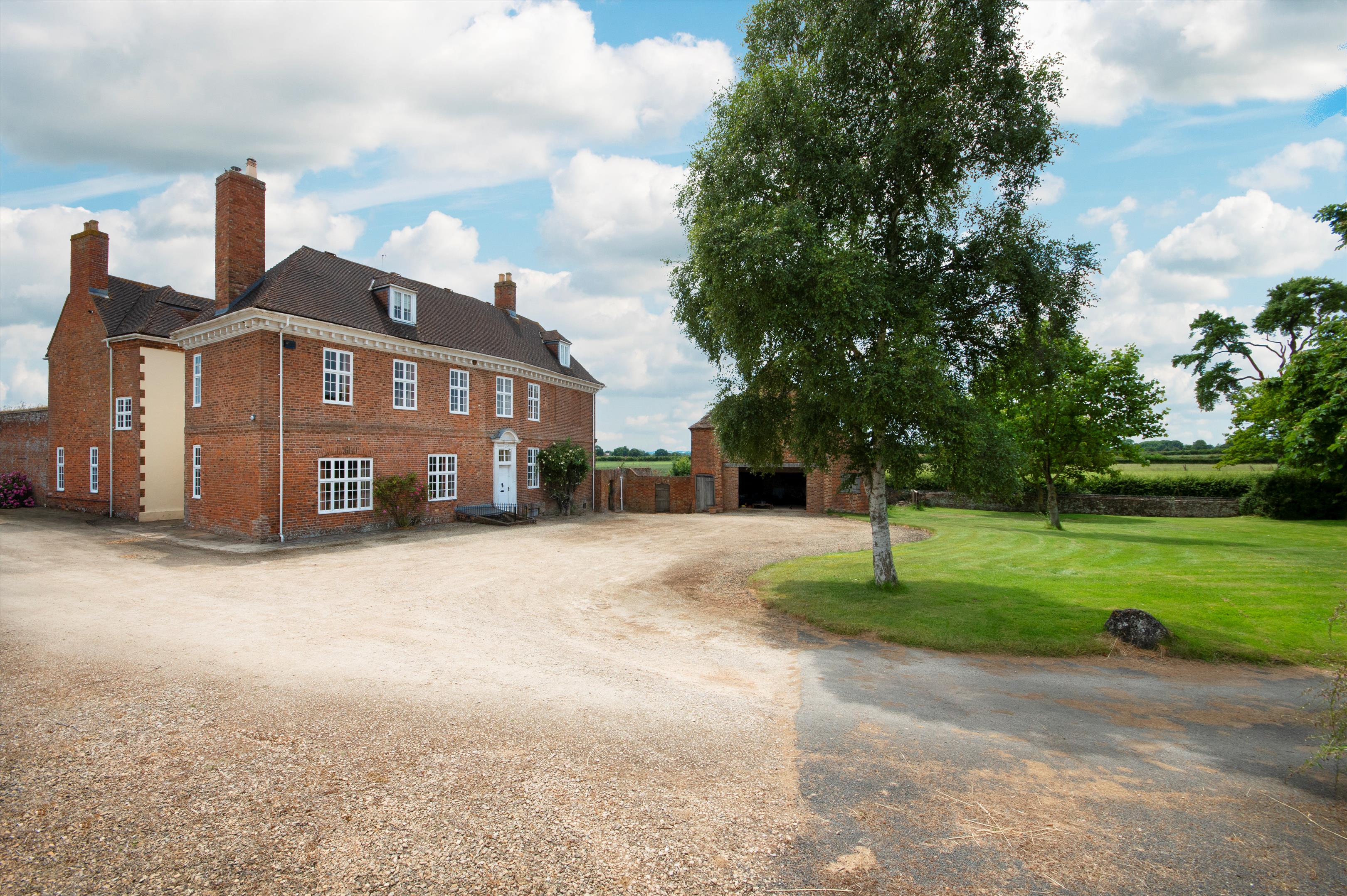 Forthampton, Gloucestershire, GL19