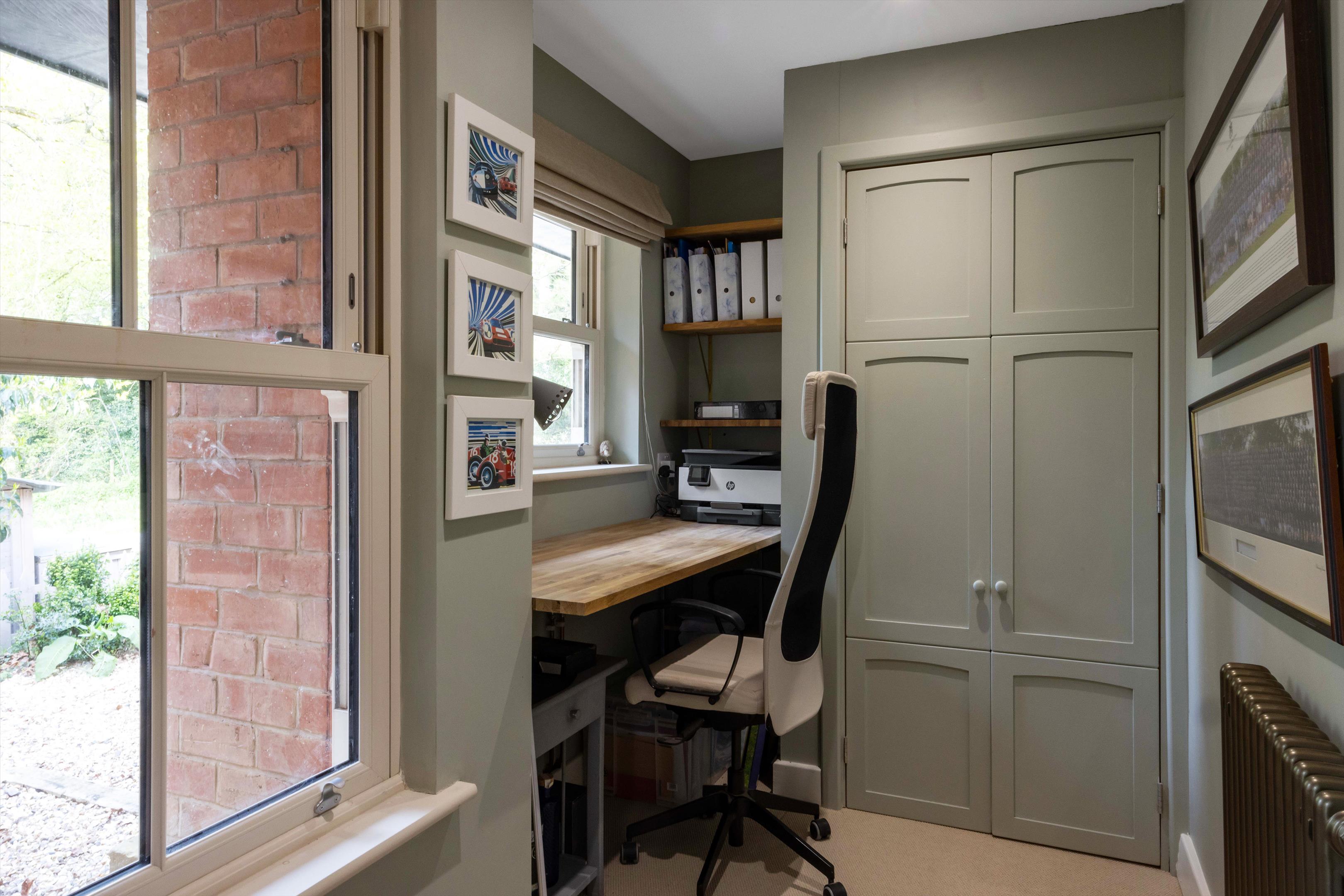 Crippetts Lane, Leckhampton, Cheltenham, Gloucestershire GL51