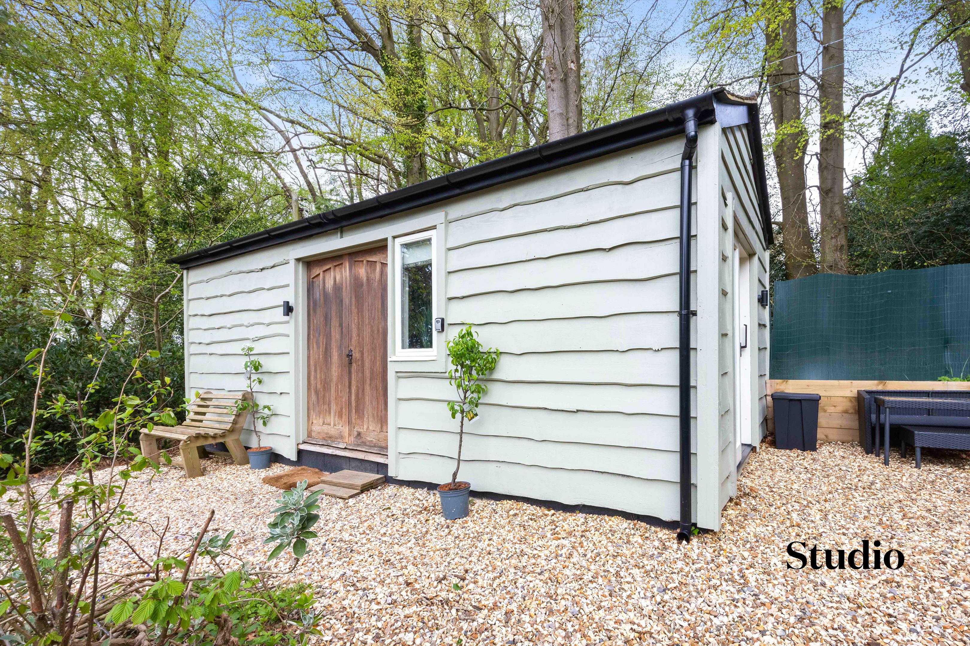 Crippetts Lane, Leckhampton, Cheltenham, Gloucestershire GL51