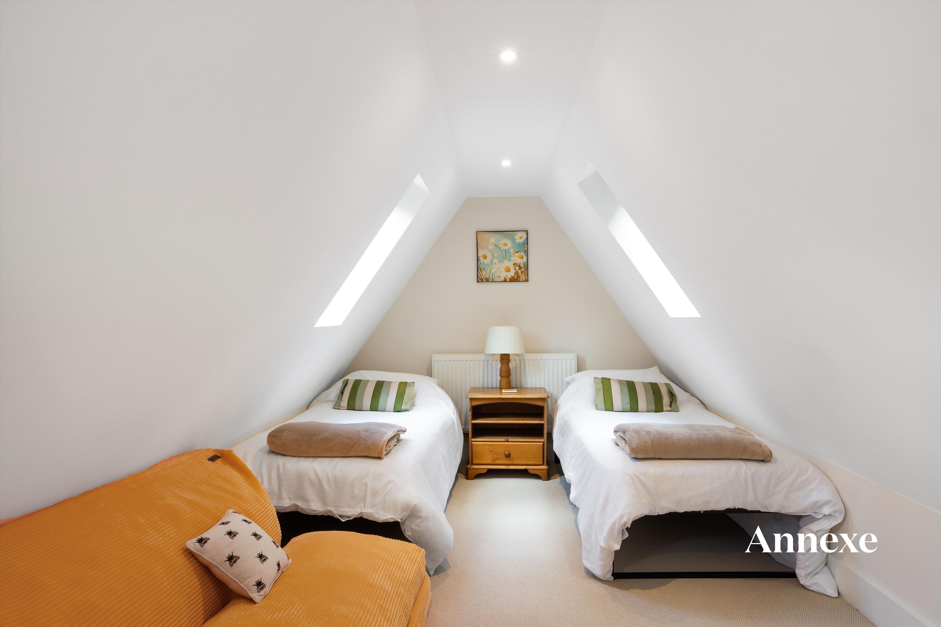 Crippetts Lane, Leckhampton, Cheltenham, Gloucestershire GL51