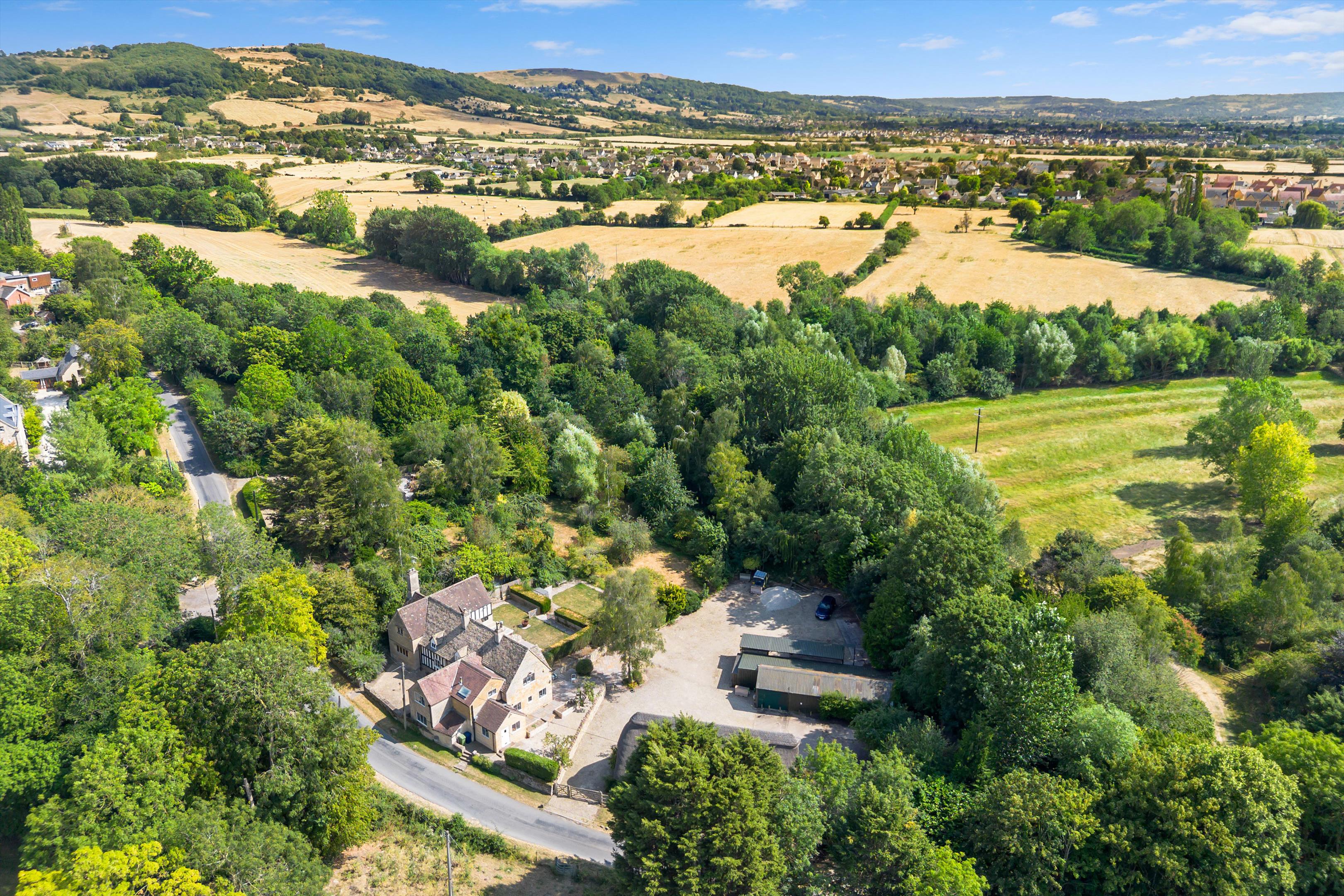 Woolstone, Cheltenham, Gloucestershire GL52