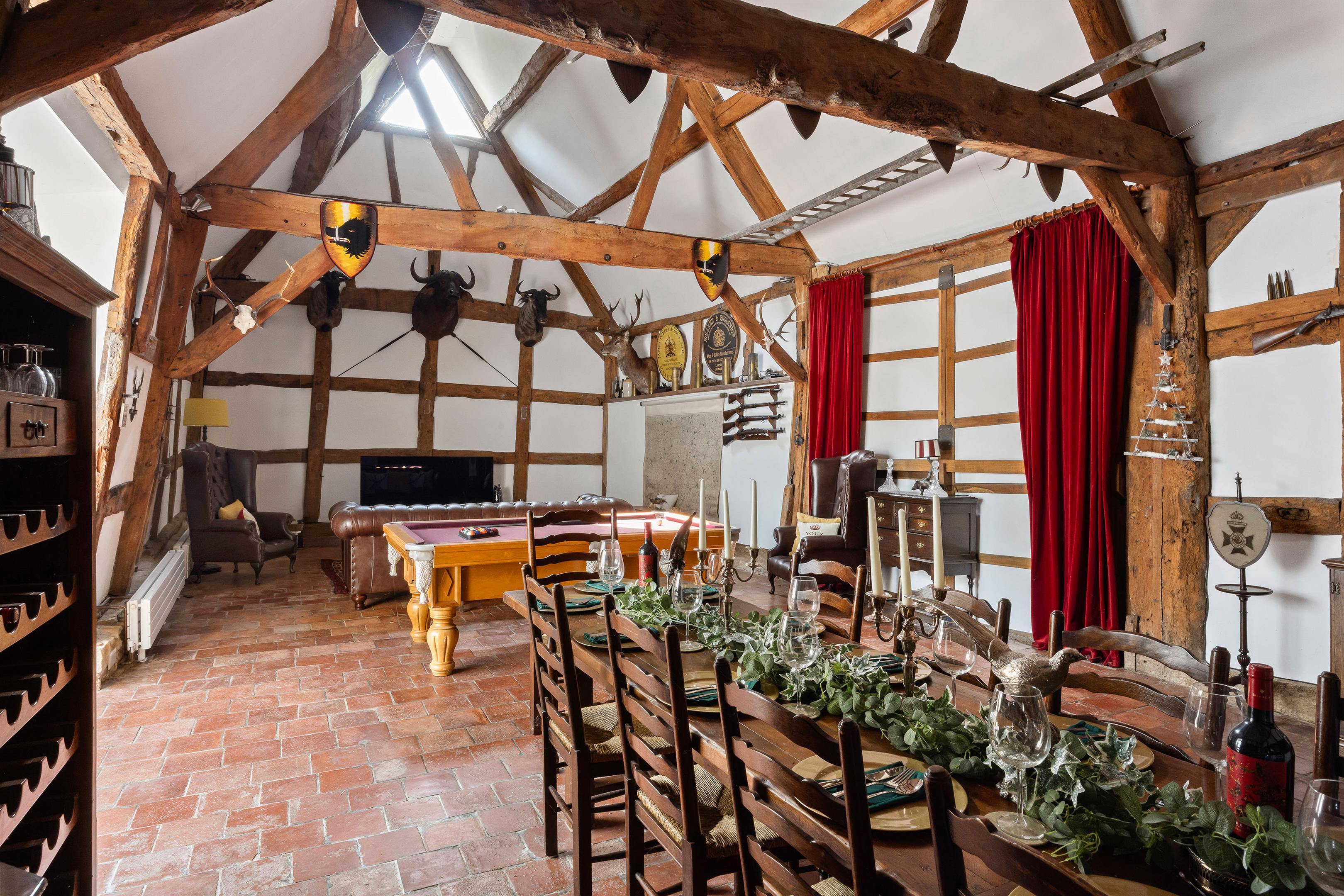 Woolstone, Cheltenham, Gloucestershire GL52