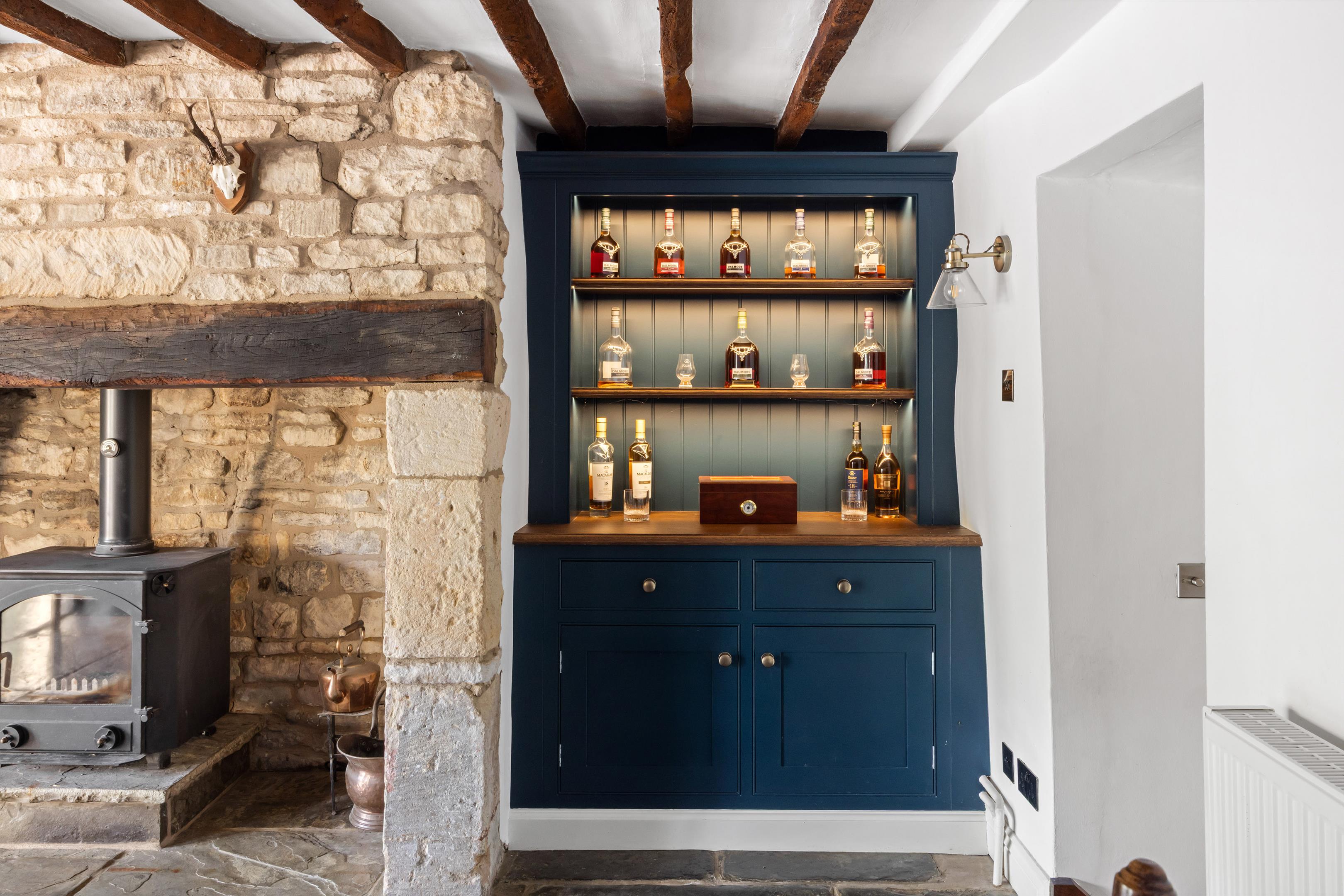 Woolstone, Cheltenham, Gloucestershire GL52
