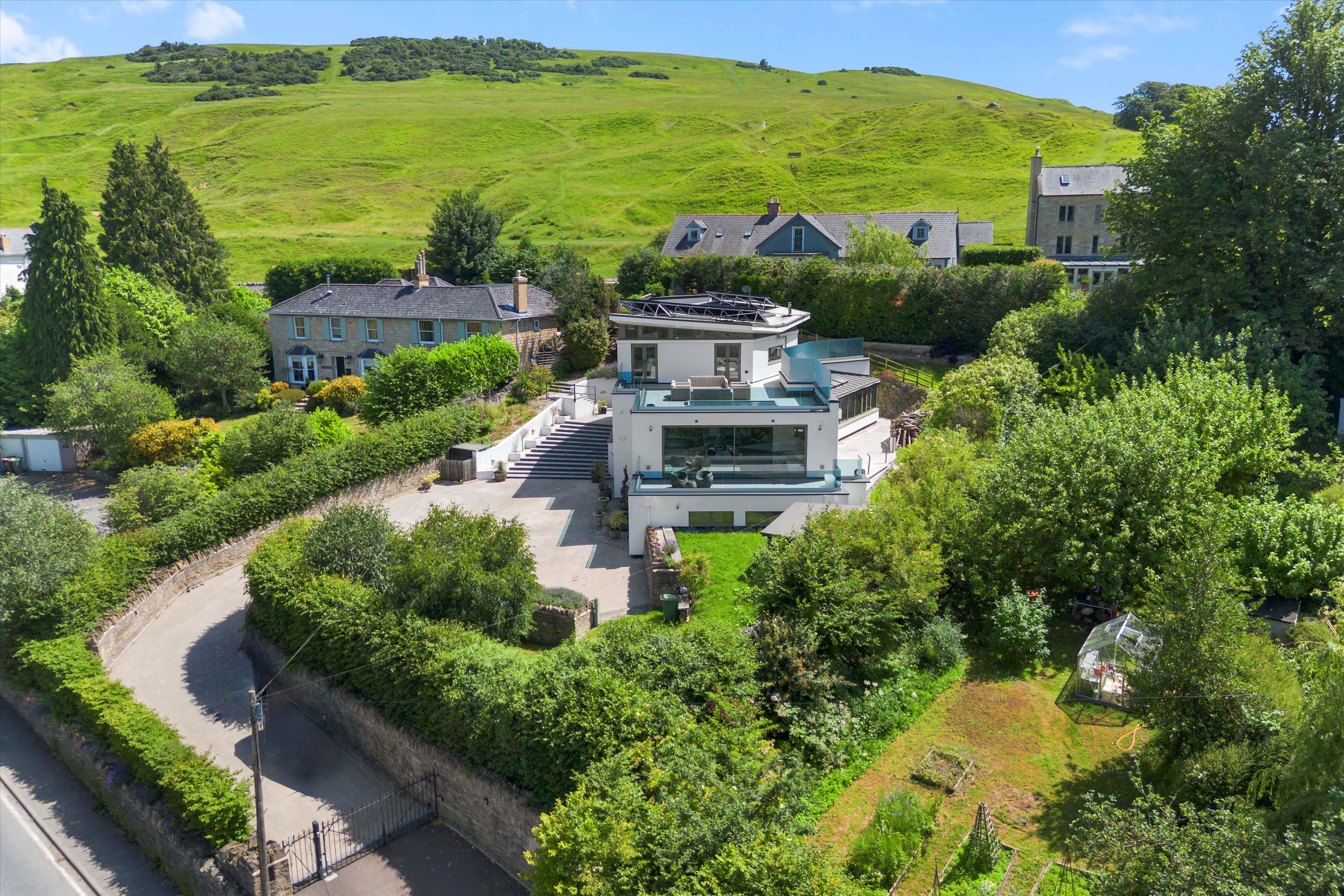 Cleeve Hill, Cheltenham, Gloucestershire GL52