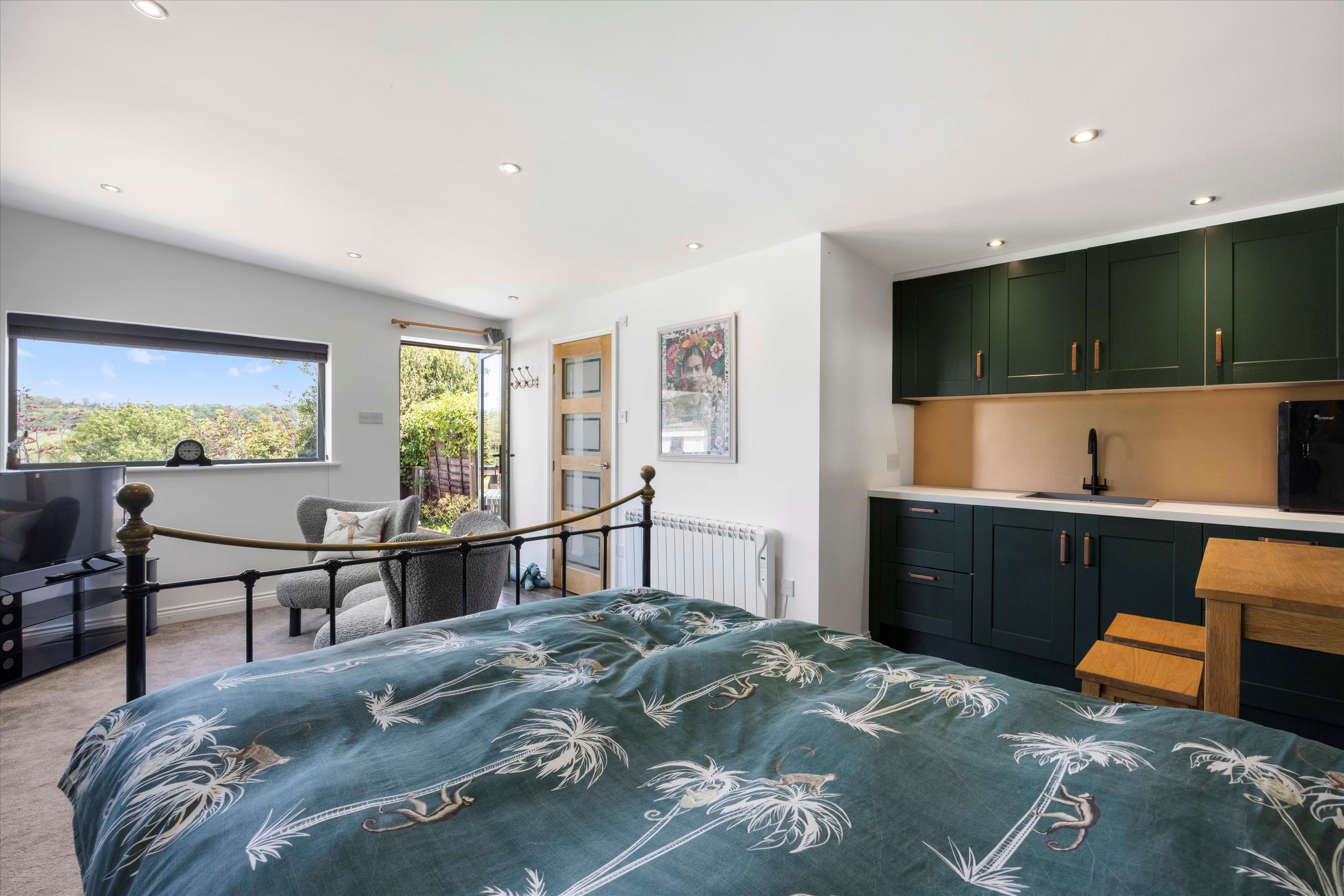 Cleeve Hill, Cheltenham, Gloucestershire GL52