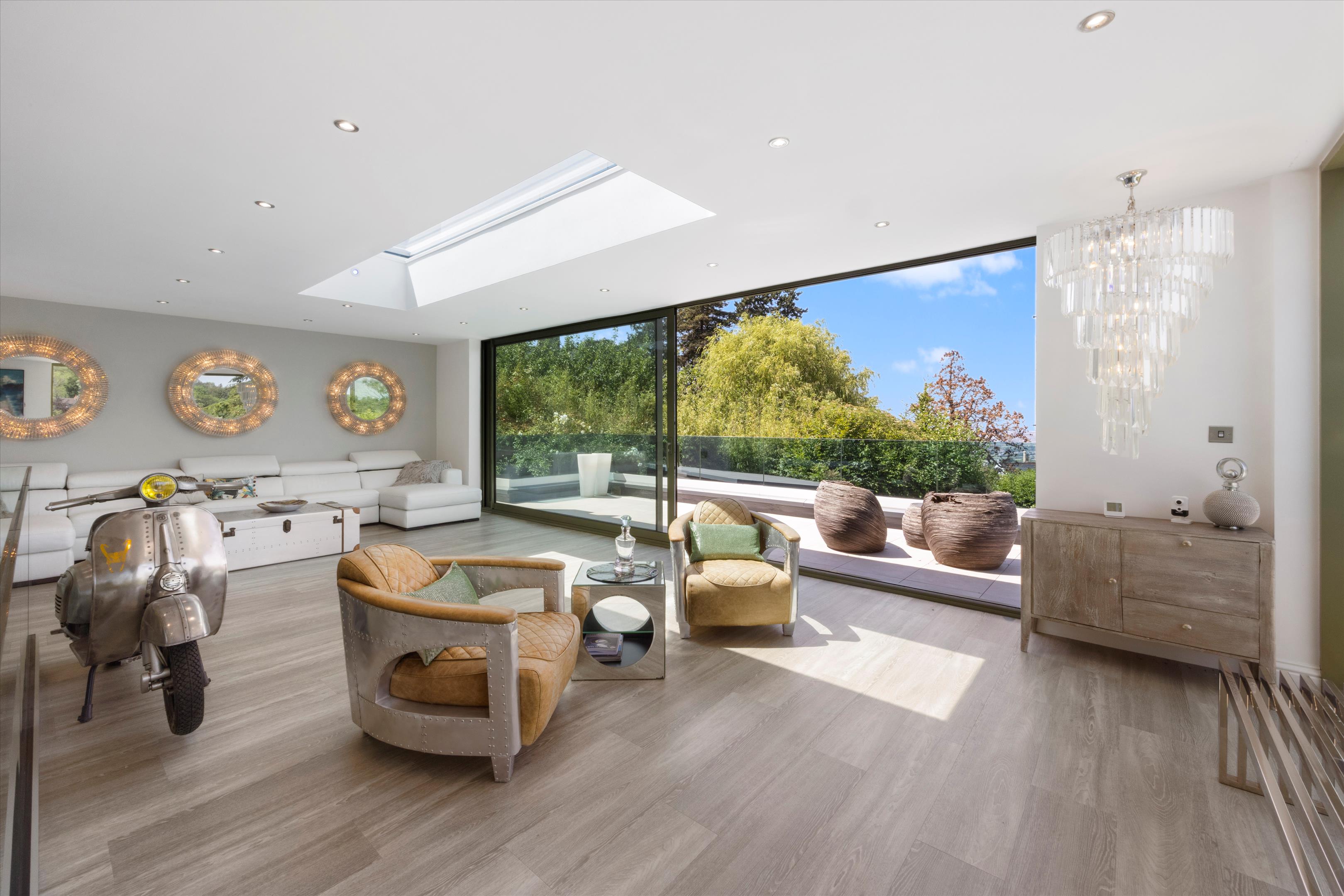 Cleeve Hill, Cheltenham, Gloucestershire GL52