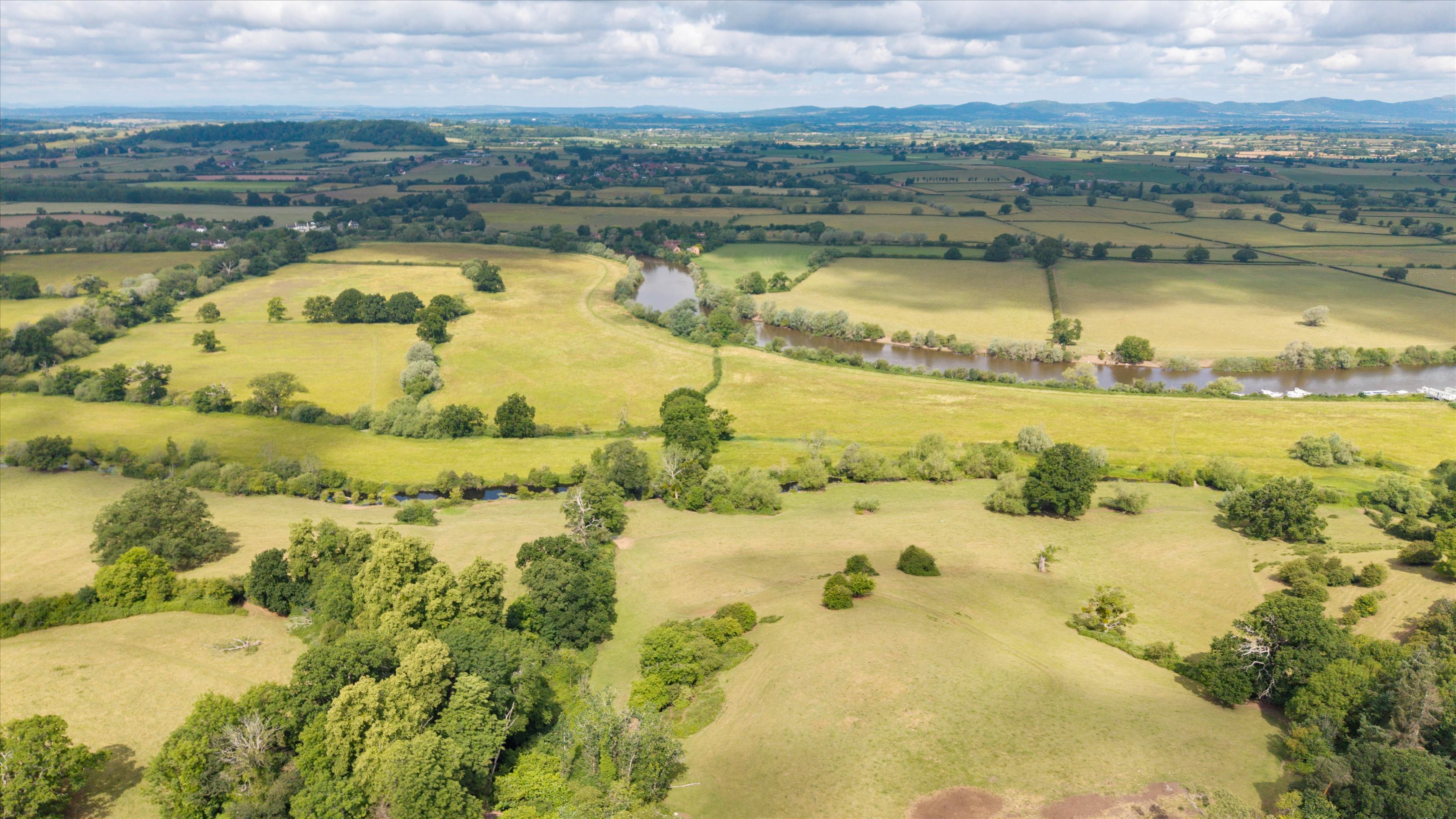Apperley, Gloucestershire, GL19