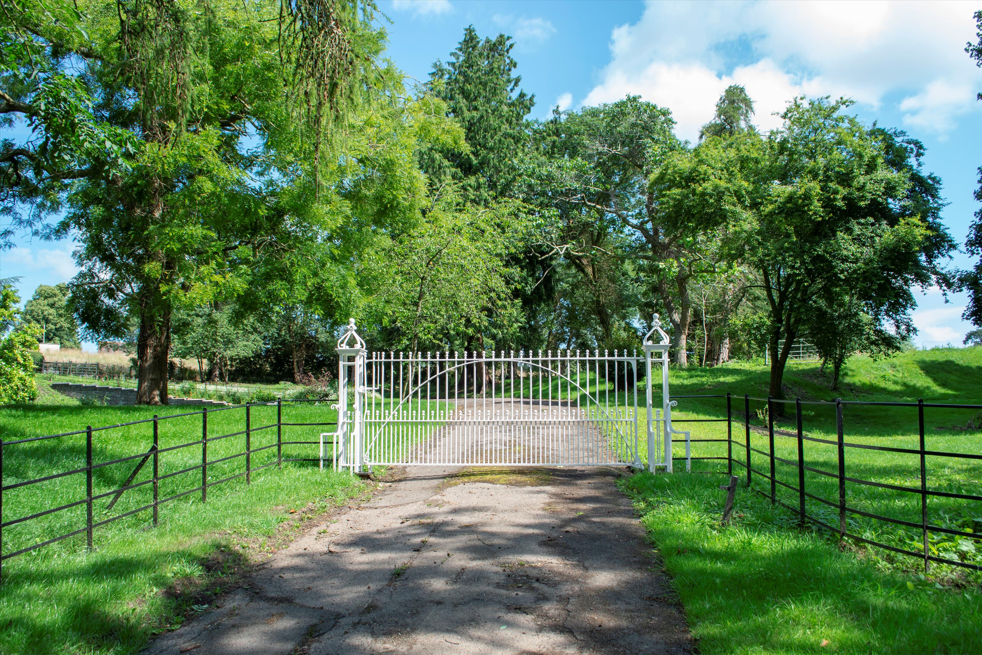 Apperley, Gloucestershire, GL19