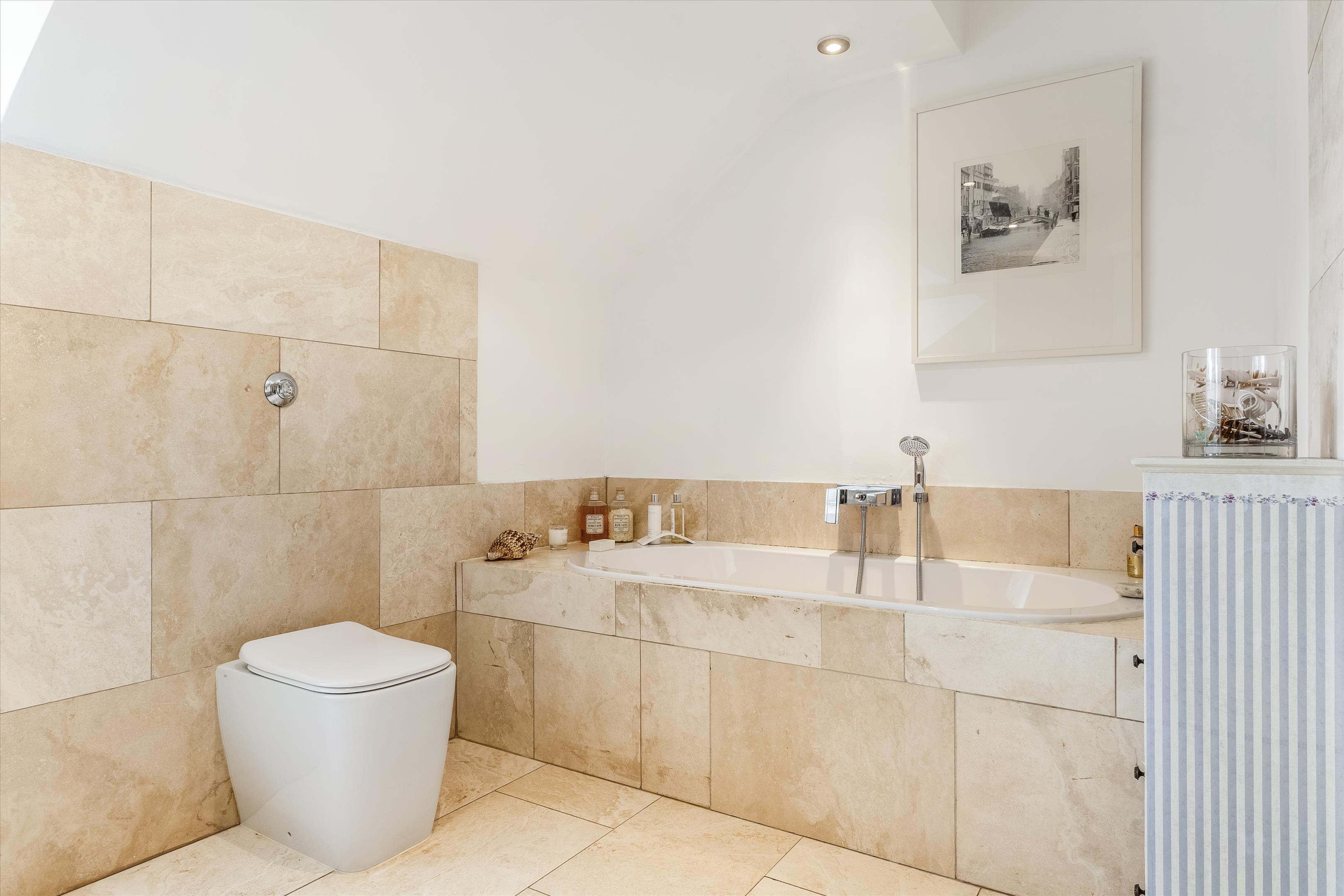 Warwick Crescent, Harrogate, North Yorkshire, HG2