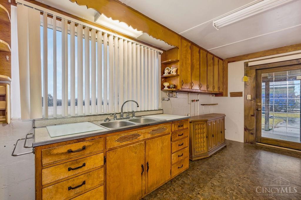 1558 Millville Oxford Road