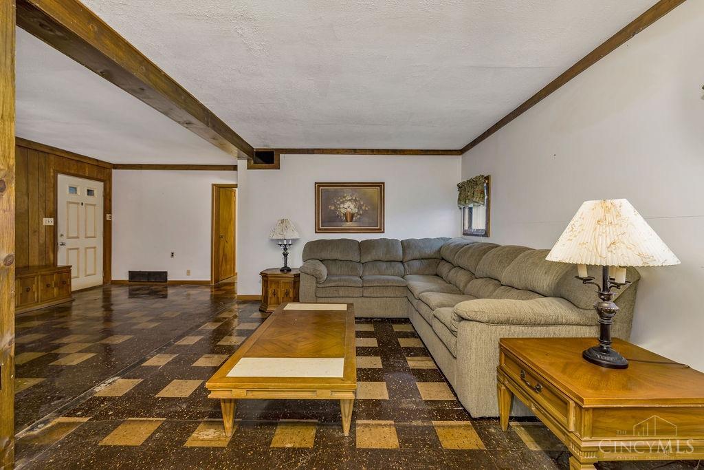 1558 Millville Oxford Road