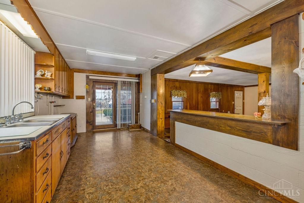 1558 Millville Oxford Road