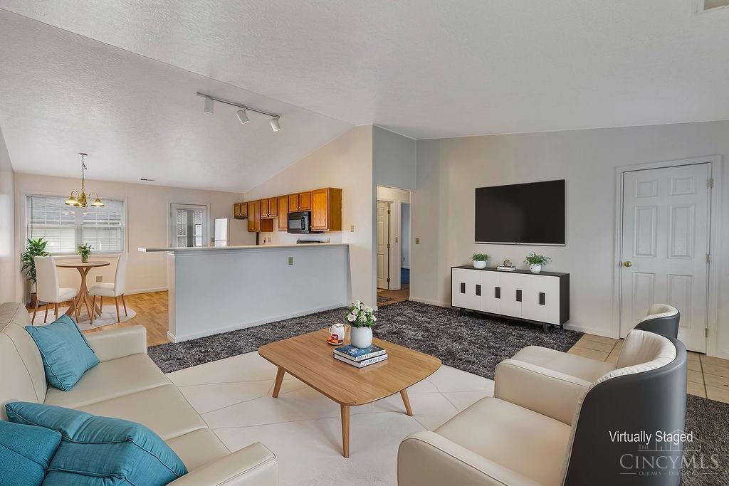 2 Indian Cove Circle