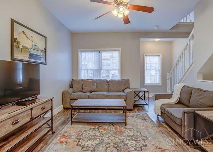 14 S Poplar Street