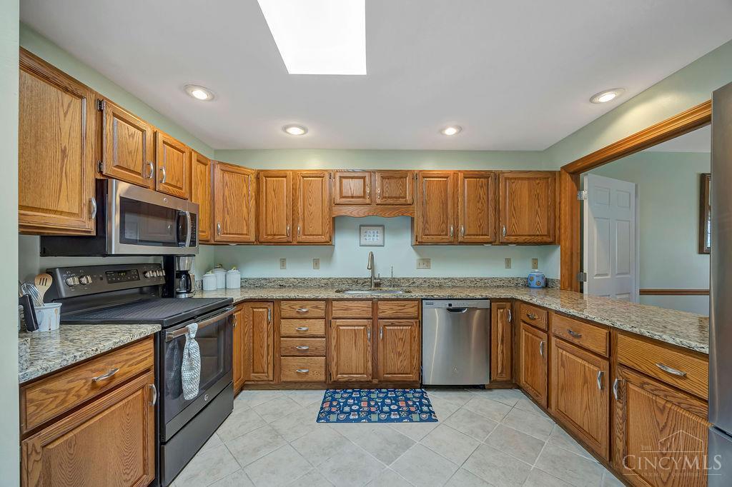 6195 Fairfield Road 3
