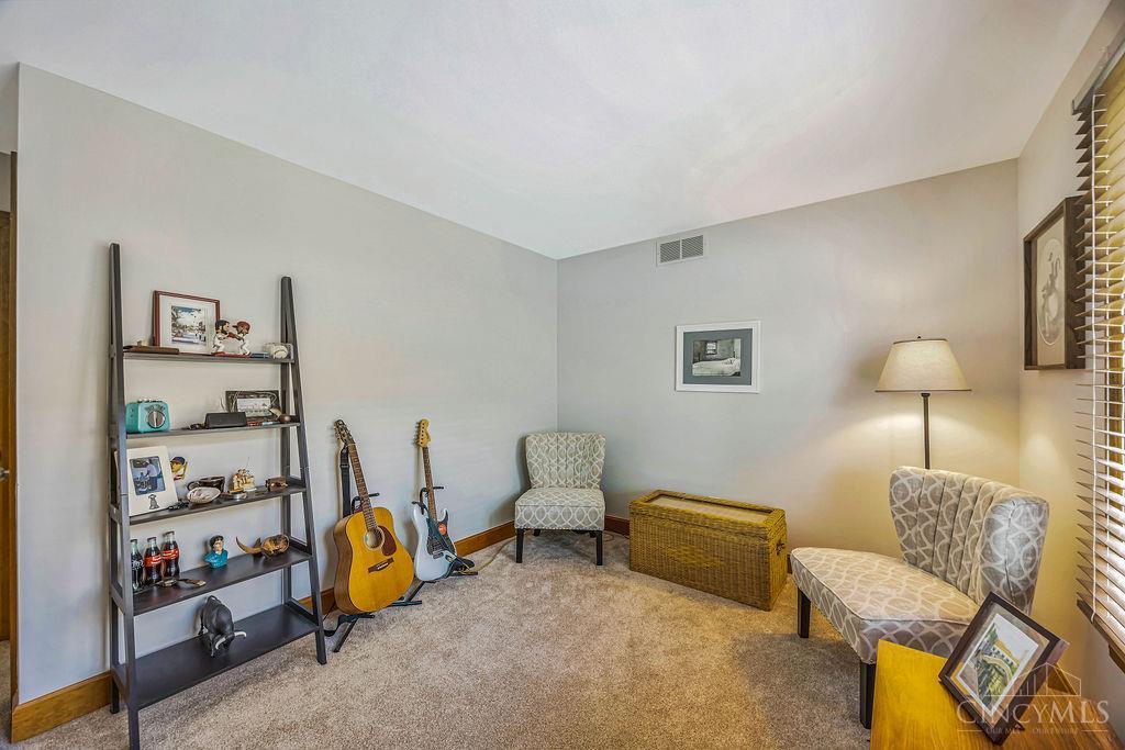 6195 Fairfield Road 3