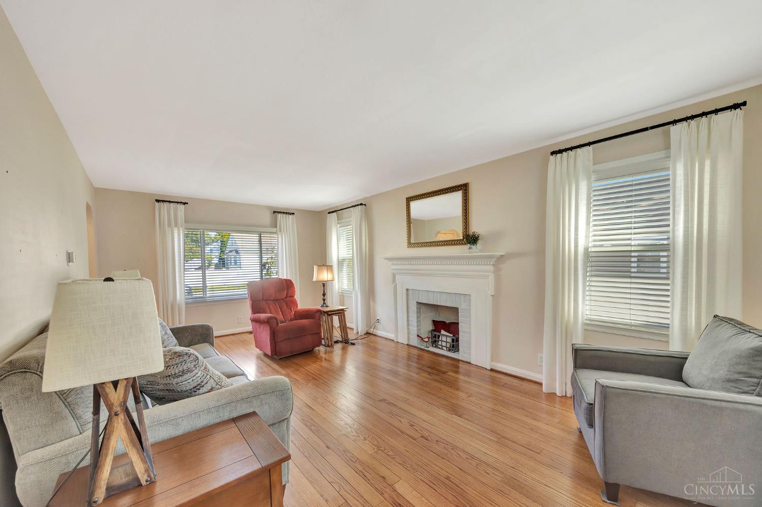 855 Chase Avenue