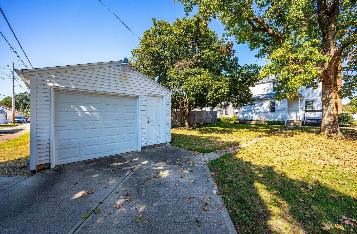 855 Chase Avenue