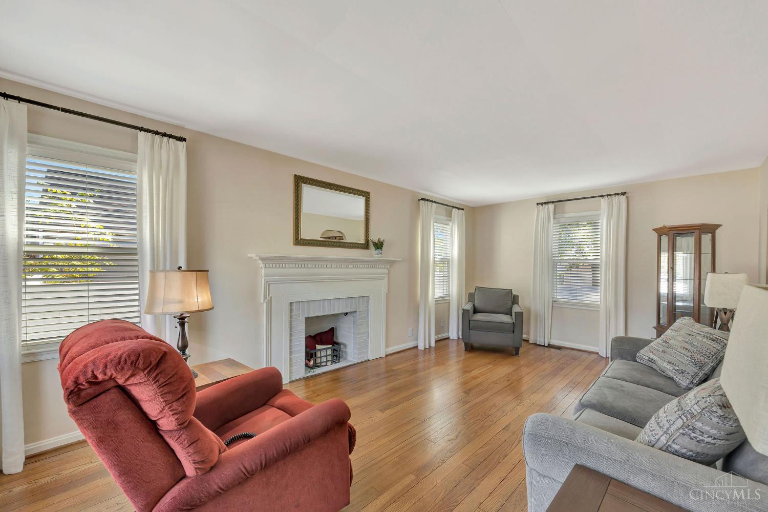855 Chase Avenue