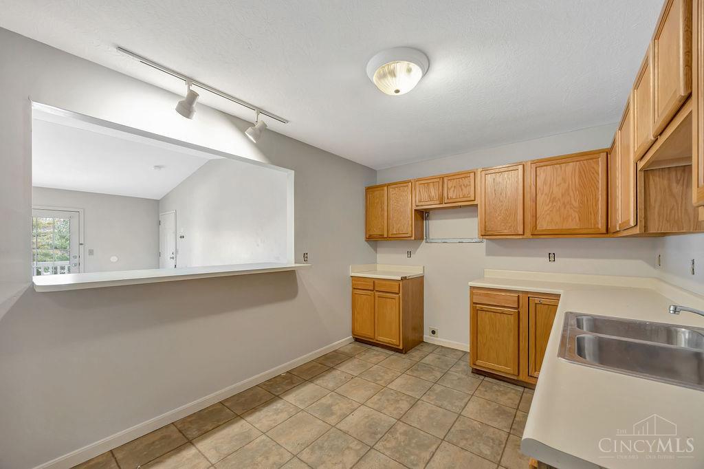 140 Northridge Drive 4