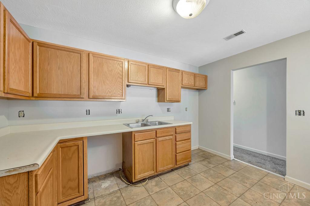 140 Northridge Drive 4