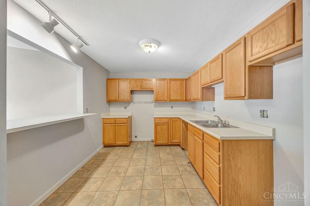 140 Northridge Drive 4