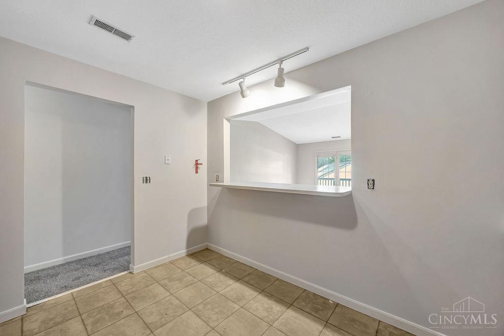 140 Northridge Drive 4