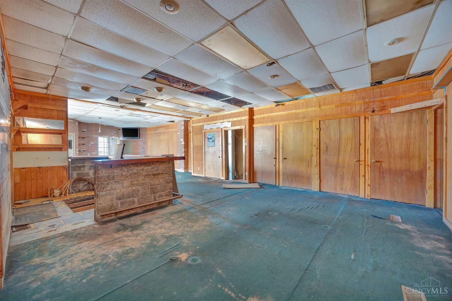 100 Brookville Rd