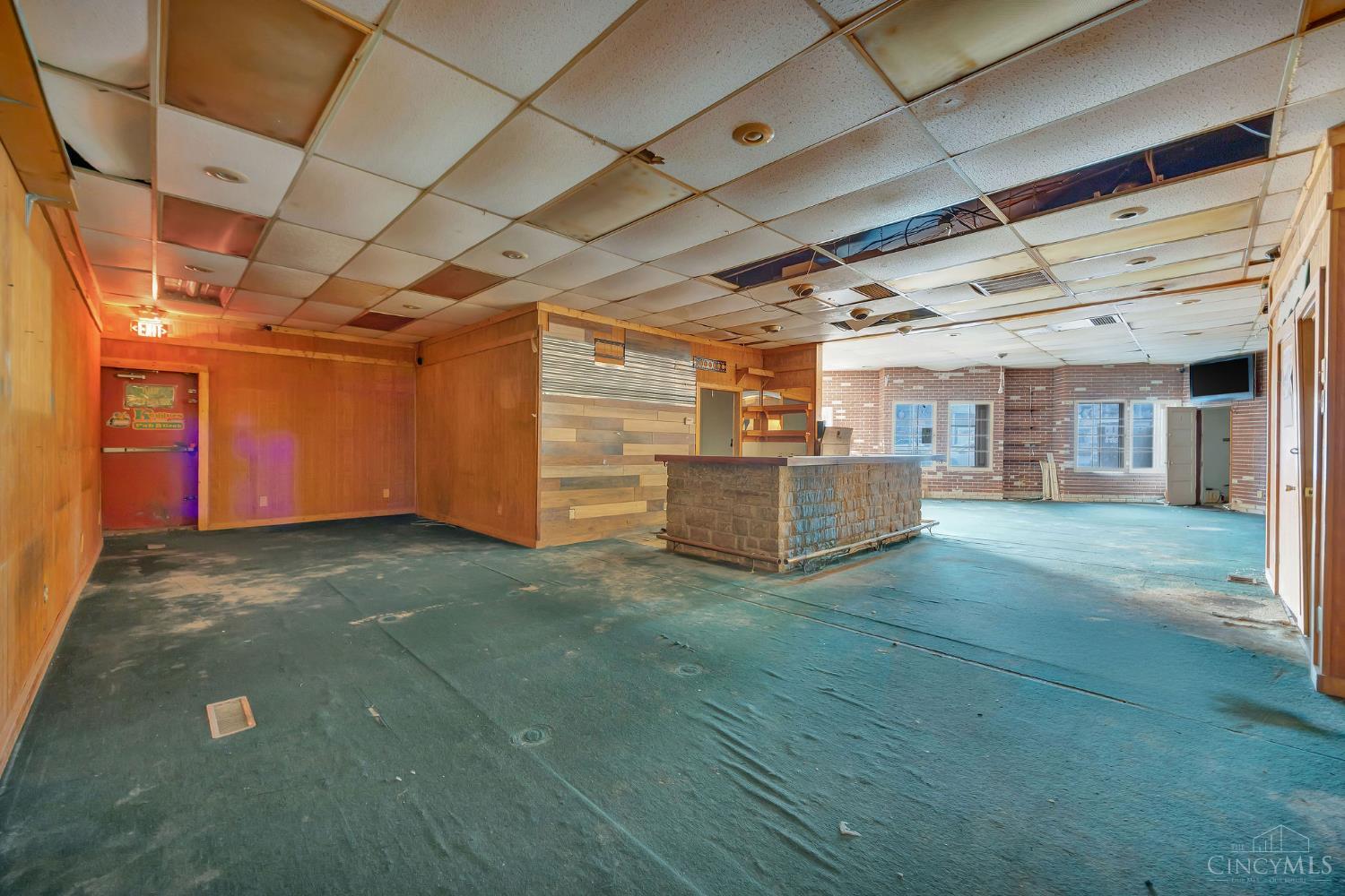 100 Brookville Rd