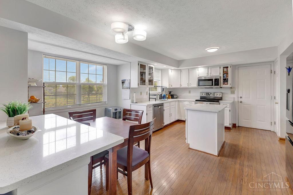 6736 Raven Court