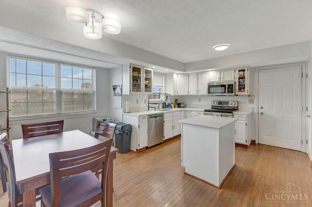 6736 Raven Court