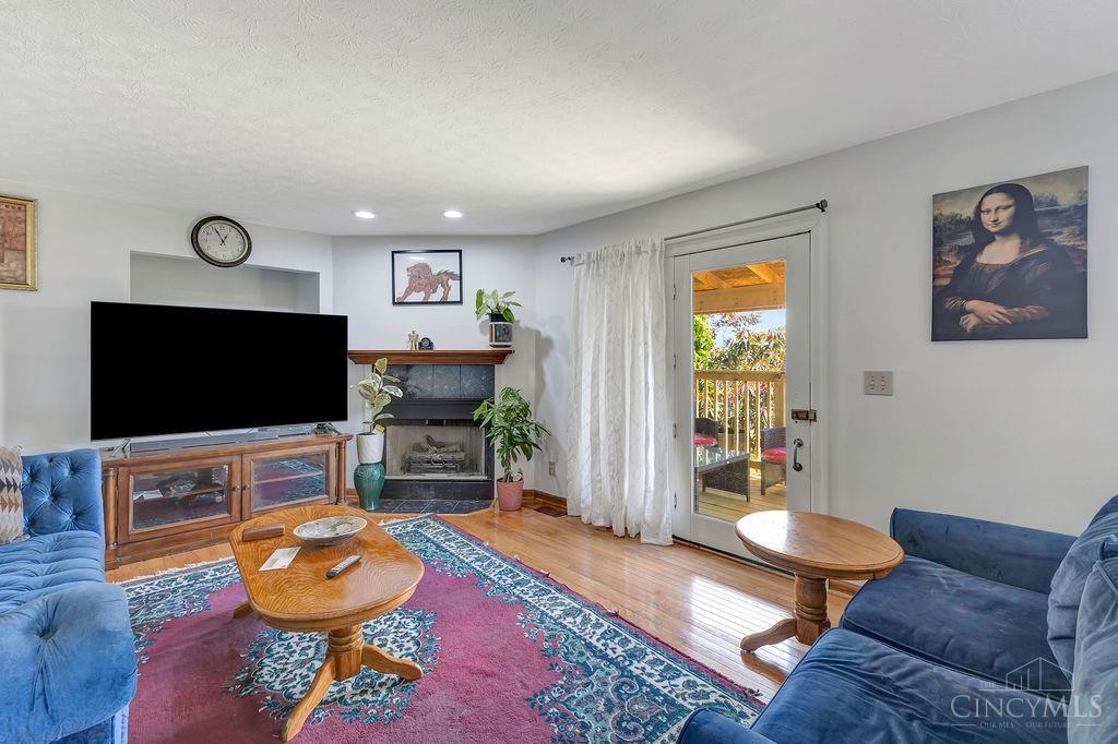6736 Raven Court