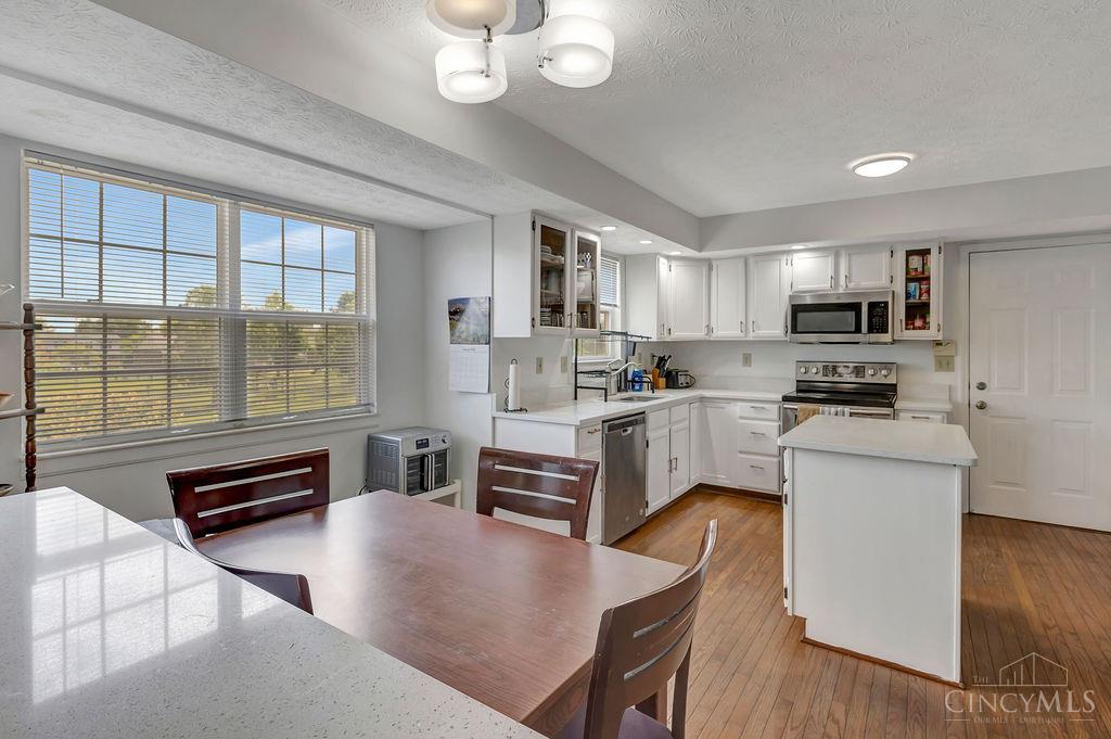 6736 Raven Court