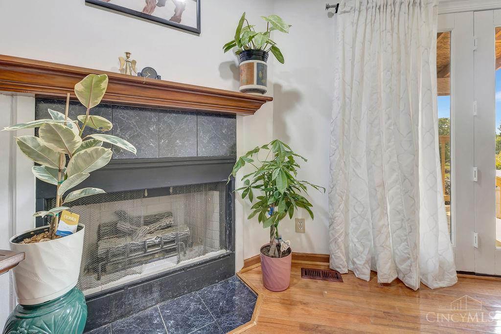 6736 Raven Court