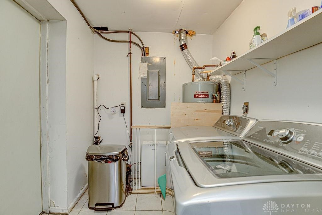 200 W Sycamore Street