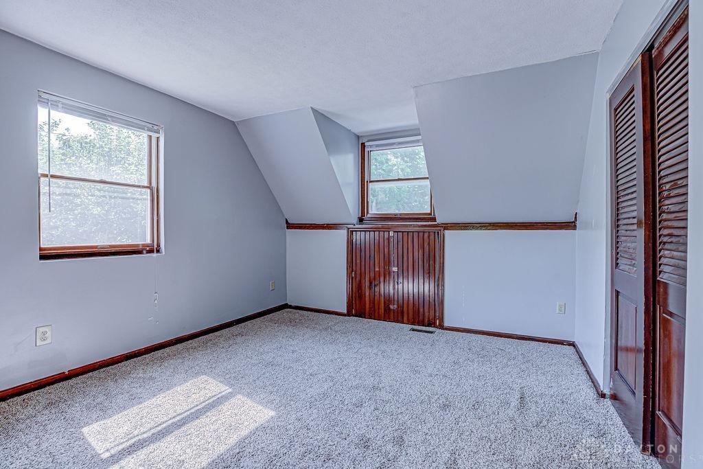 200 W Sycamore Street