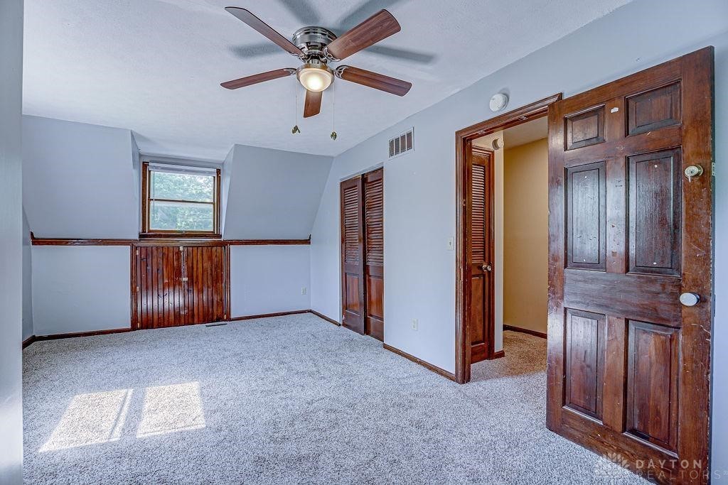 200 W Sycamore Street